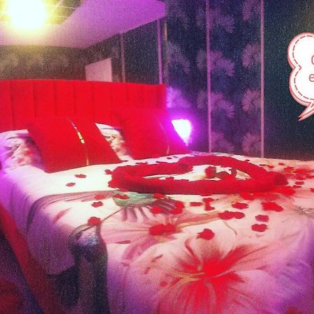 Romantisme Et Glamour 2 Avec Spa , Clim Et Jardin Dijon Exterior foto