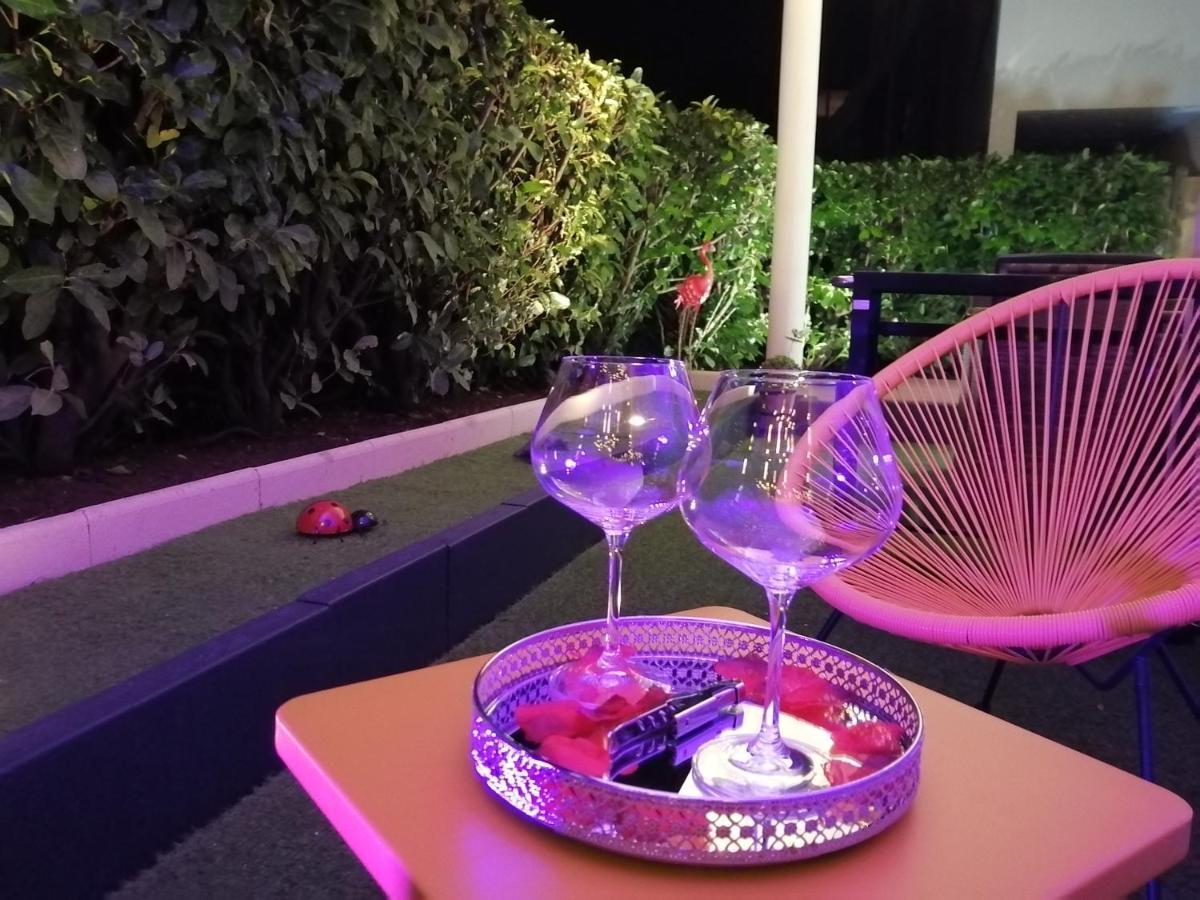 Romantisme Et Glamour 2 Avec Spa , Clim Et Jardin Dijon Exterior foto